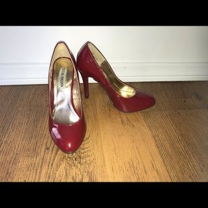 Red steven madden heels size 7